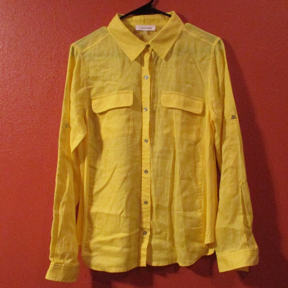 Calvin Klein Shirt Woman Medium Yellow Business Casual Travel Button Down Shirt